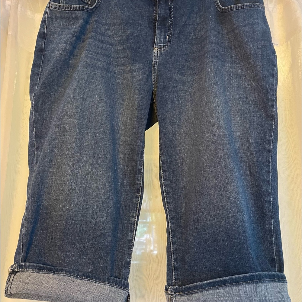 Lee Dark Blue Cropped Jeans